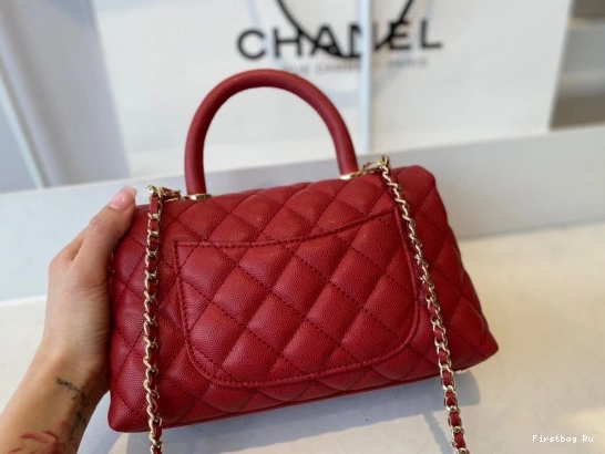 First Bag Ru HANDLE WITH BAG CHANEL TOP FLAP 0813